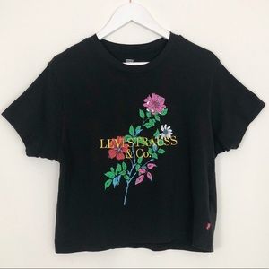 Levi’s Black Graphic + Embroidered Cropped Tee